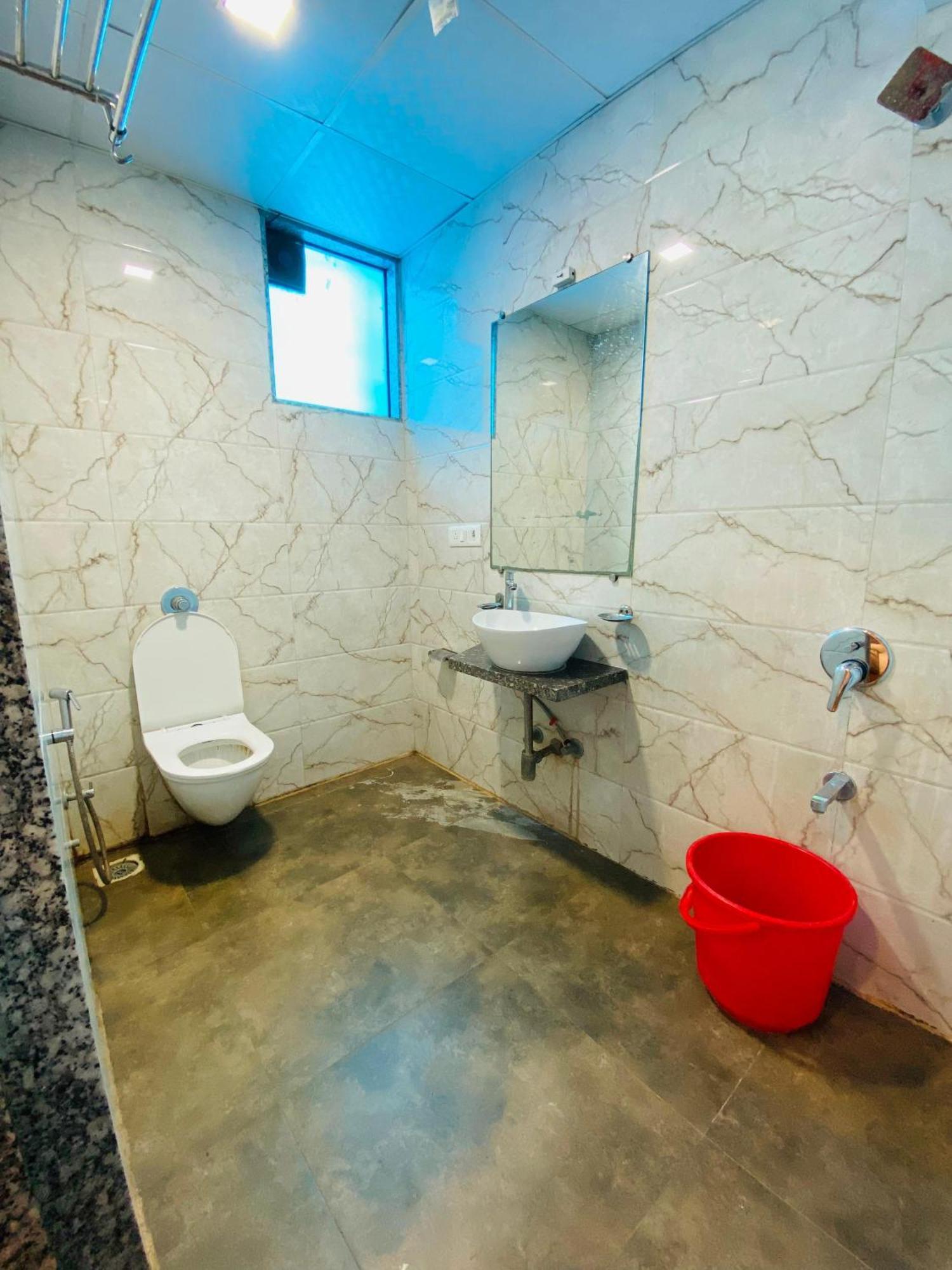 Hotel Arton Regency Near Terminal 2 Airport مومباي المظهر الخارجي الصورة