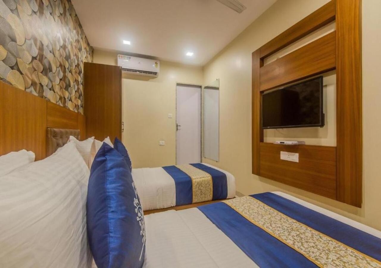 Hotel Arton Regency Near Terminal 2 Airport مومباي المظهر الخارجي الصورة